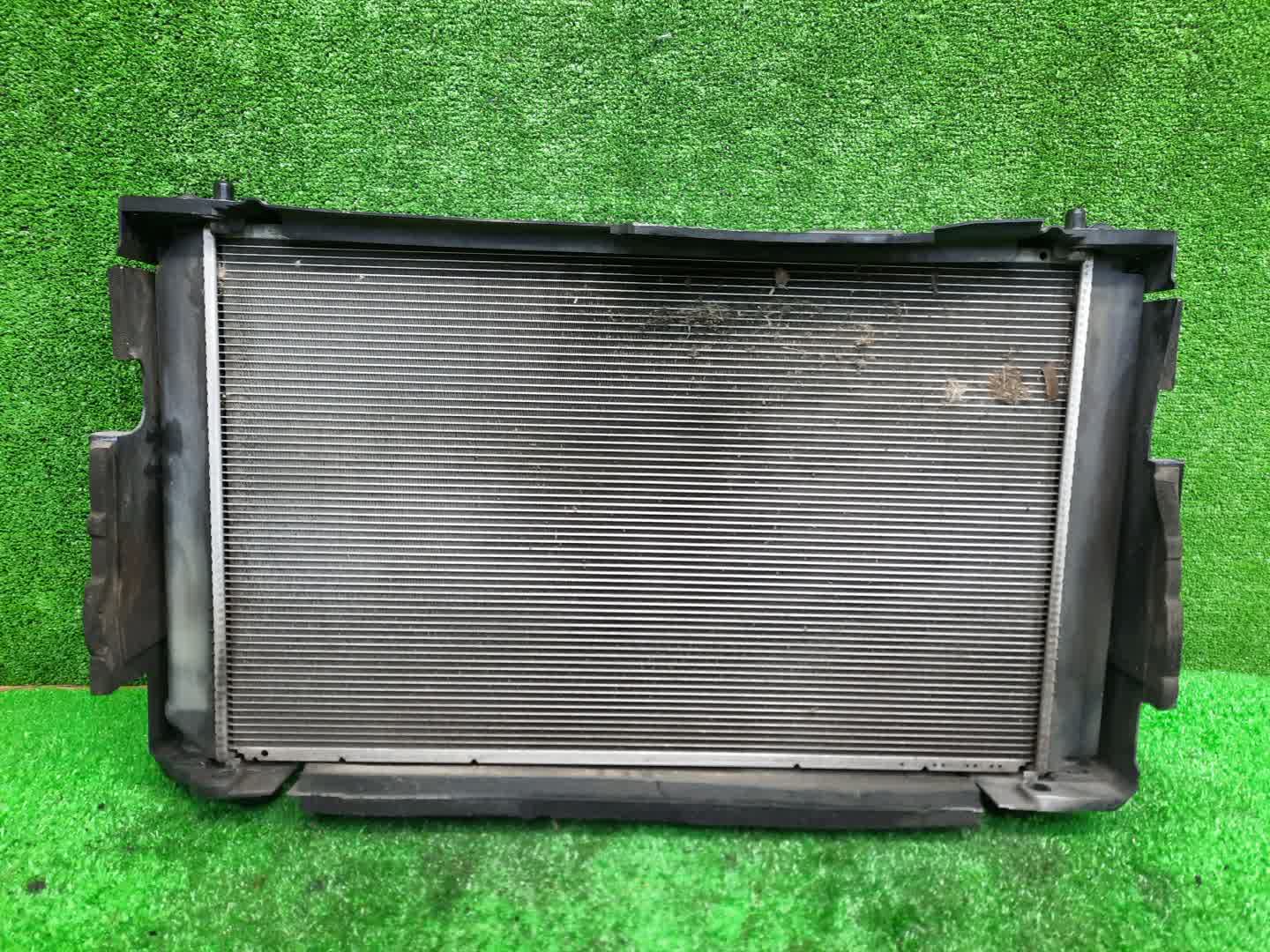 Радиатор основной TOYOTA ESTIMA GSR55W, ACR50W, GSR50W, ACR55W 2AZ-FE 1496 3 ракурс