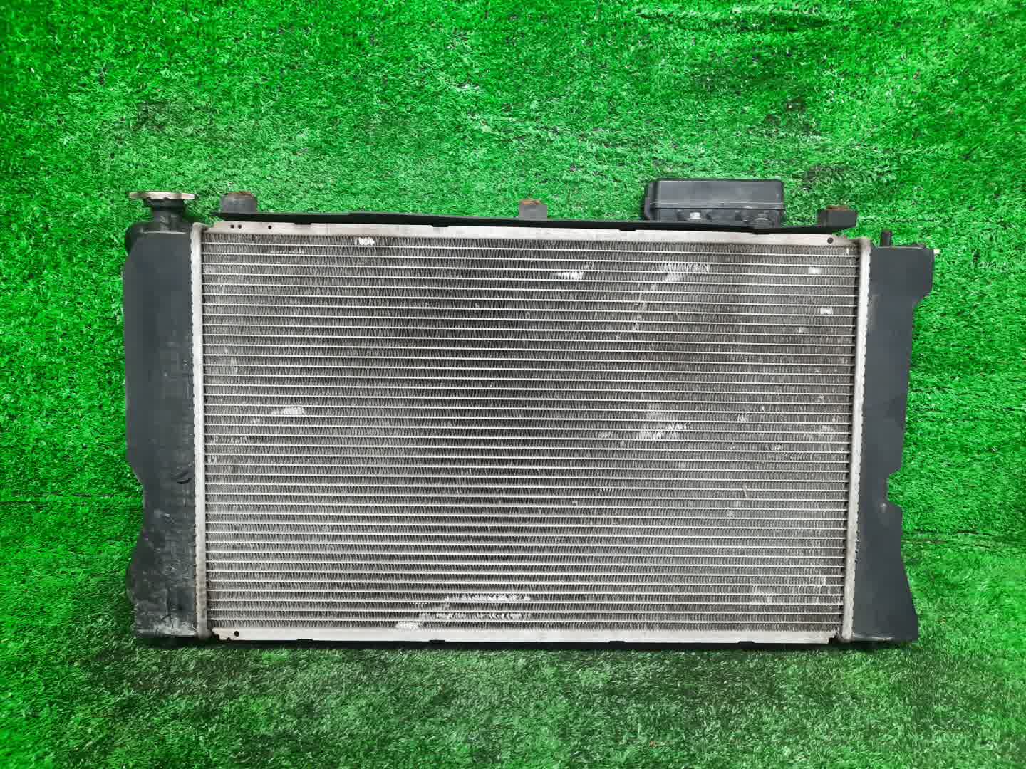 Радиатор основной TOYOTA AVENSIS ZZT251, AZT250, AZT255, AZT251 1AZ-FSE 1506 2 ракурс