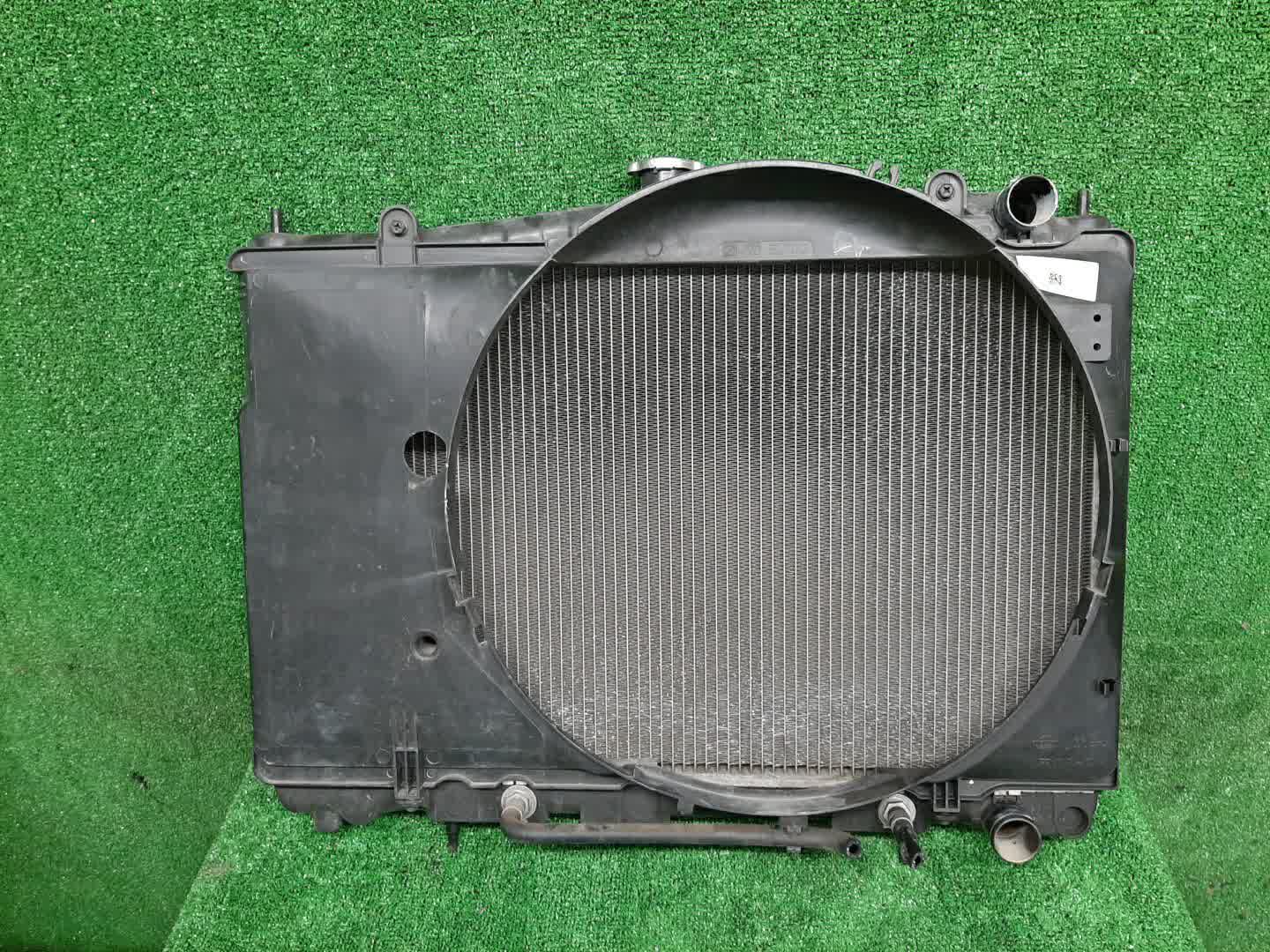 Радиатор основной NISSAN LAUREL HC35, GNC35, GC35 RB20DE 1870 1 ракурс