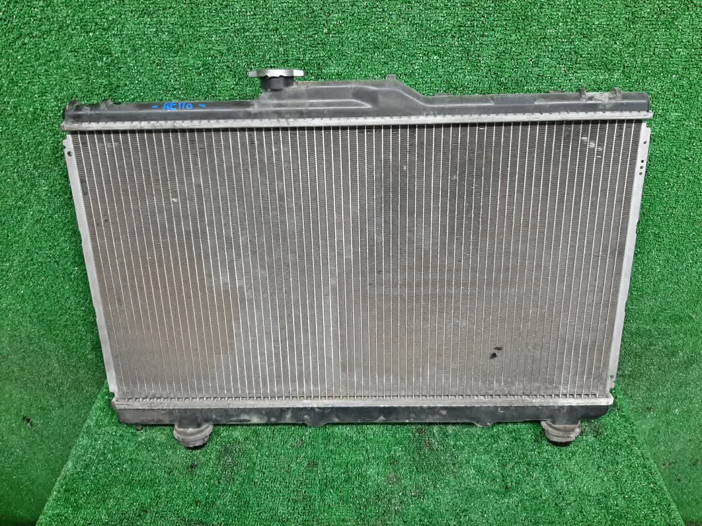 Радиатор основной TOYOTA SPRINTER CARIB, COROLLA, COROLLA LEVIN, COROLLA SPACIO, SPRINTER, SPRINTER TRUENO AE111G, AE110, EE102, EE103, AE111, AE111N 4A-FE, 5A-FE, 4E-FE, 5E-FE 1923 2 ракурс