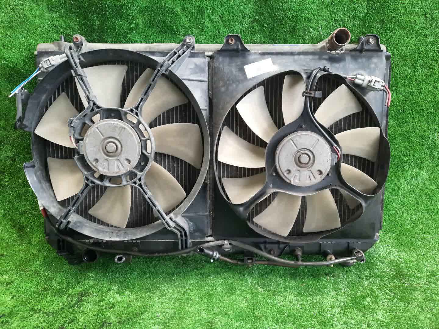 Радиатор основной TOYOTA WINDOM MCV20, MCV21 2MZ-FE 1996 2 ракурс