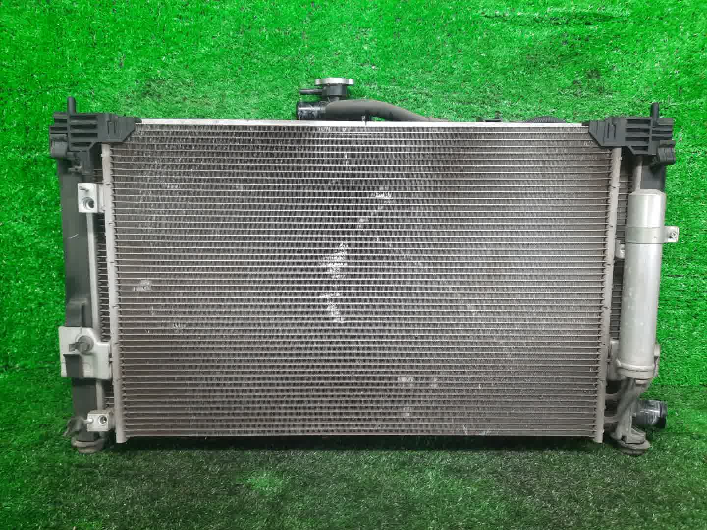 Радиатор основной MITSUBISHI LANCER, GALANT FORTIS CY4A, CY2A, CY3A, CY6A, CX6A, CX4A, CX3A 4B11 2320 2 ракурс