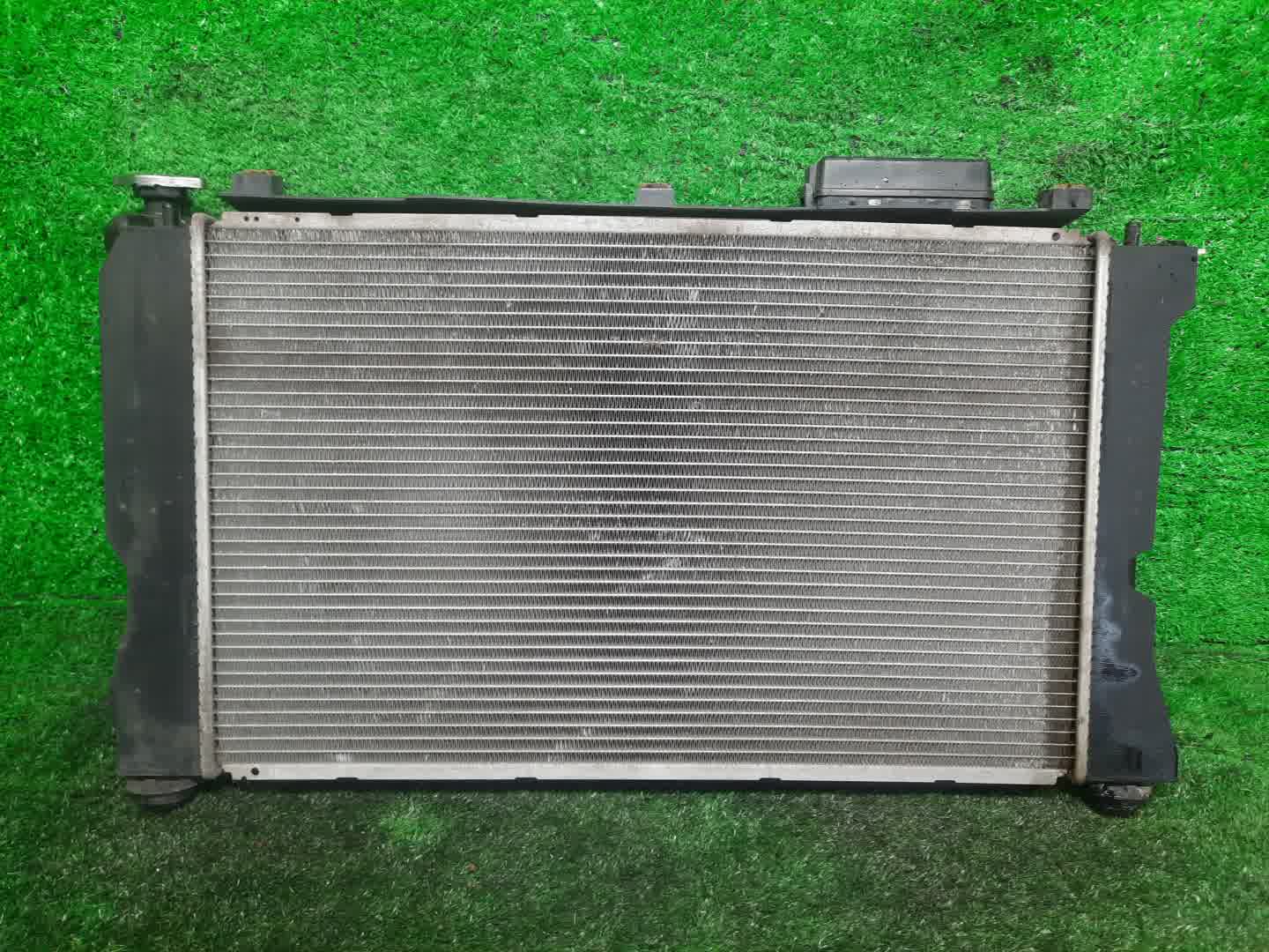 Радиатор основной TOYOTA AVENSIS ZZT251, AZT250, AZT255, AZT251 2AZ-FSE 2324 2 ракурс