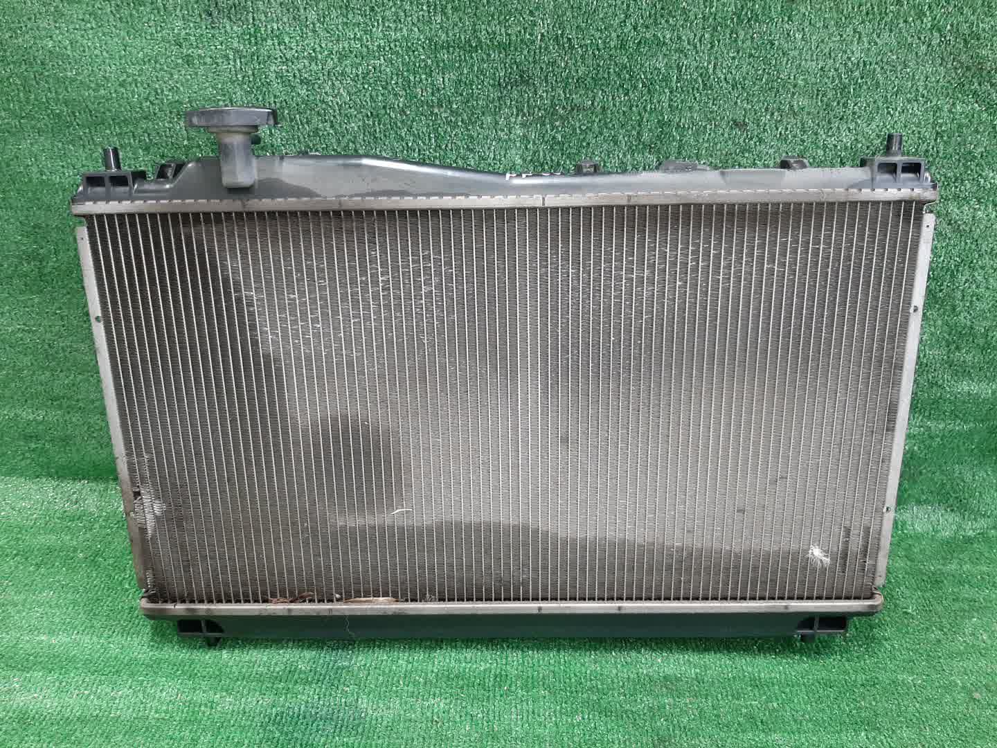 Радиатор основной HONDA CIVIC FERIO ES3 D17A 2377 2 ракурс