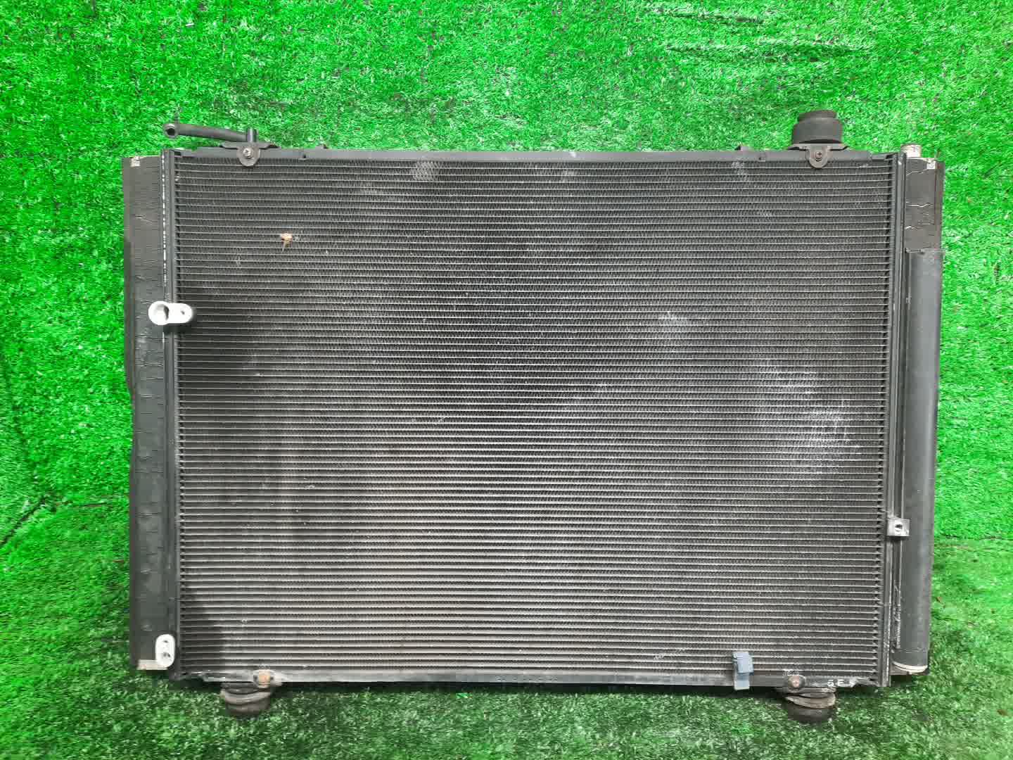 Радиатор основной TOYOTA ALPHARD ANH10W 2AZ-FE 2726 3 ракурс