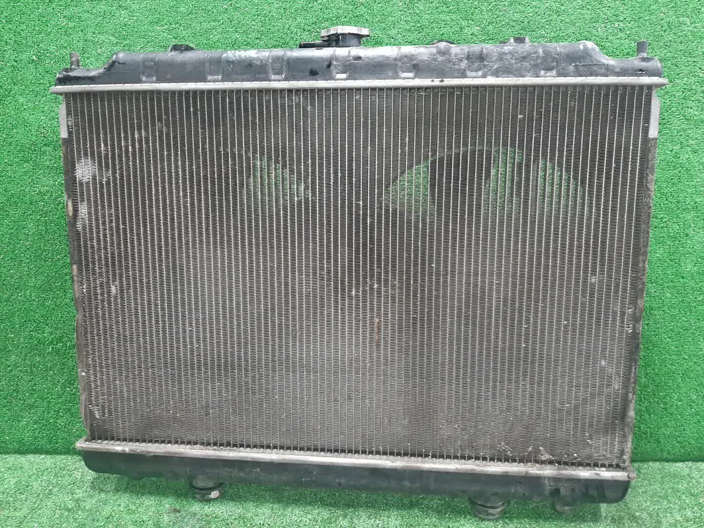 Радиатор основной NISSAN LIBERTY RM12, RNM12 QR20DE 2837 2 ракурс