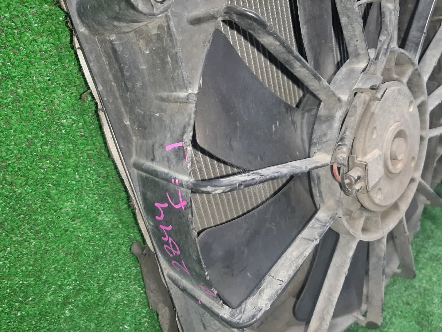 Радиатор основной SUZUKI ESCUDO TDA4W J24B 2844 2 ракурс