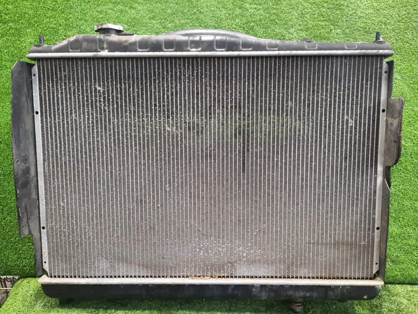 Радиатор основной NISSAN CIMA FGY33 VH41DE 2885 2 ракурс
