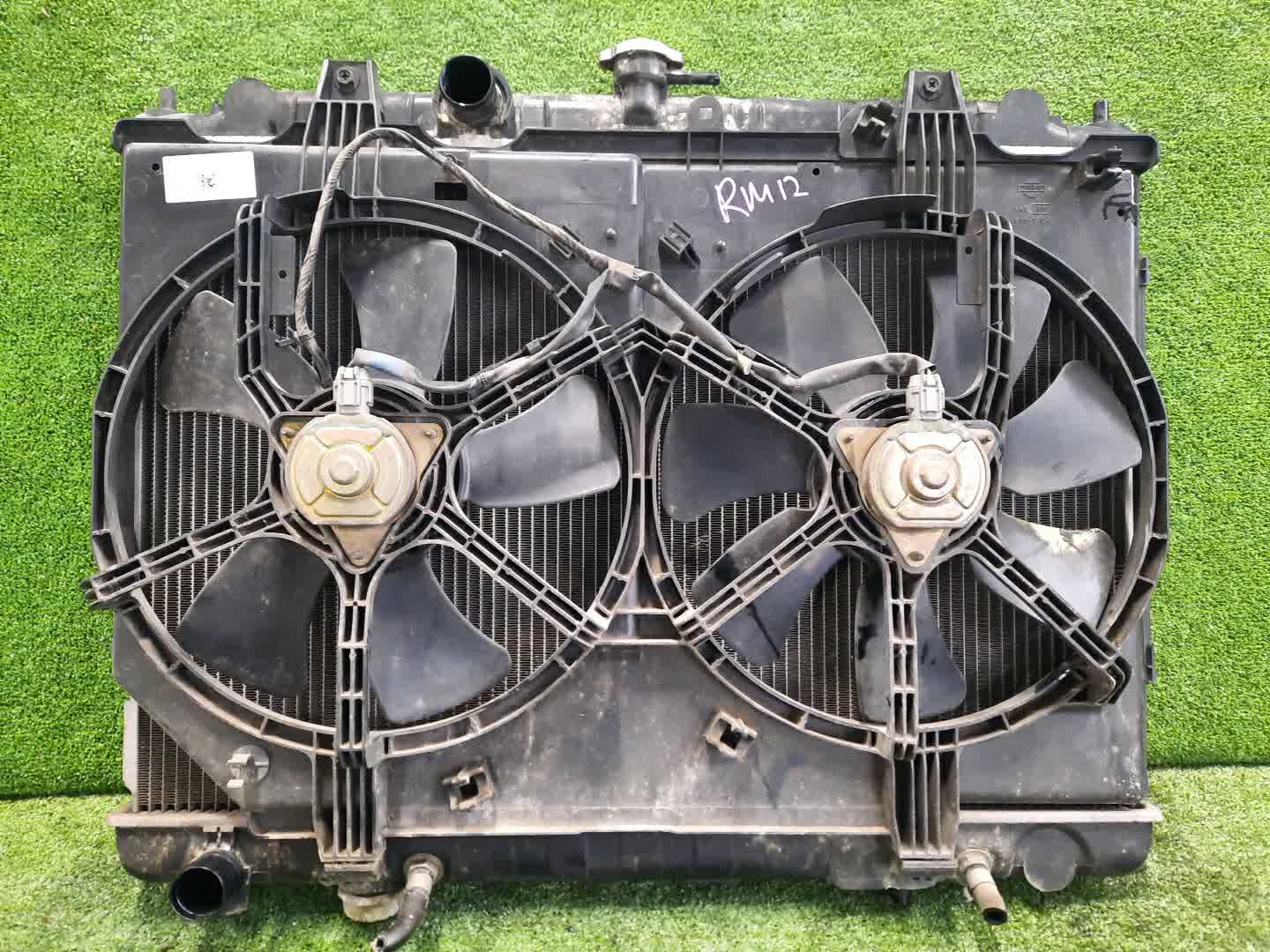 Радиатор основной NISSAN LIBERTY RM12, RNM12 QR20DE 2890 1 ракурс