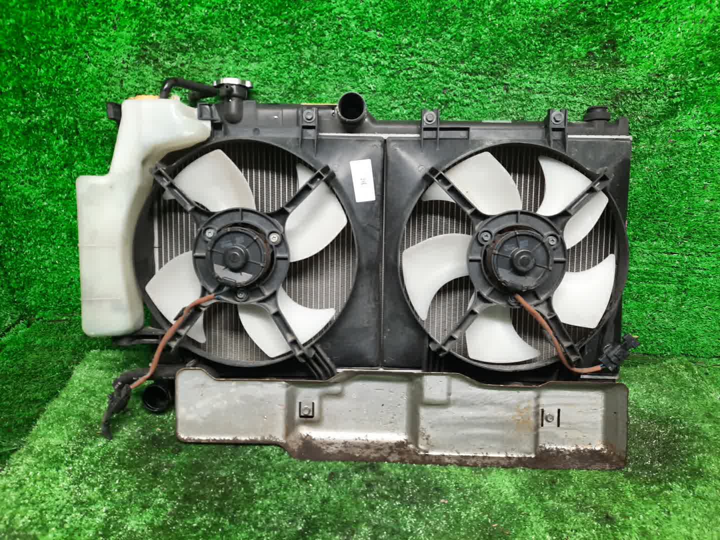 Радиатор основной SUBARU LEGACY, OUTBACK BP9, BP5, BPE, BL9 EJ25DE, EJ25E, EJ25D, EJ253 3039 1 ракурс