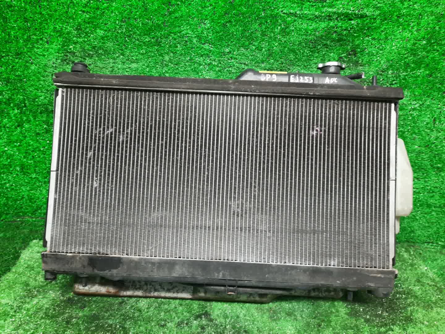 Радиатор основной SUBARU LEGACY, OUTBACK BP9, BP5, BPE, BL9 EJ25DE, EJ25E, EJ25D, EJ253 3039 2 ракурс