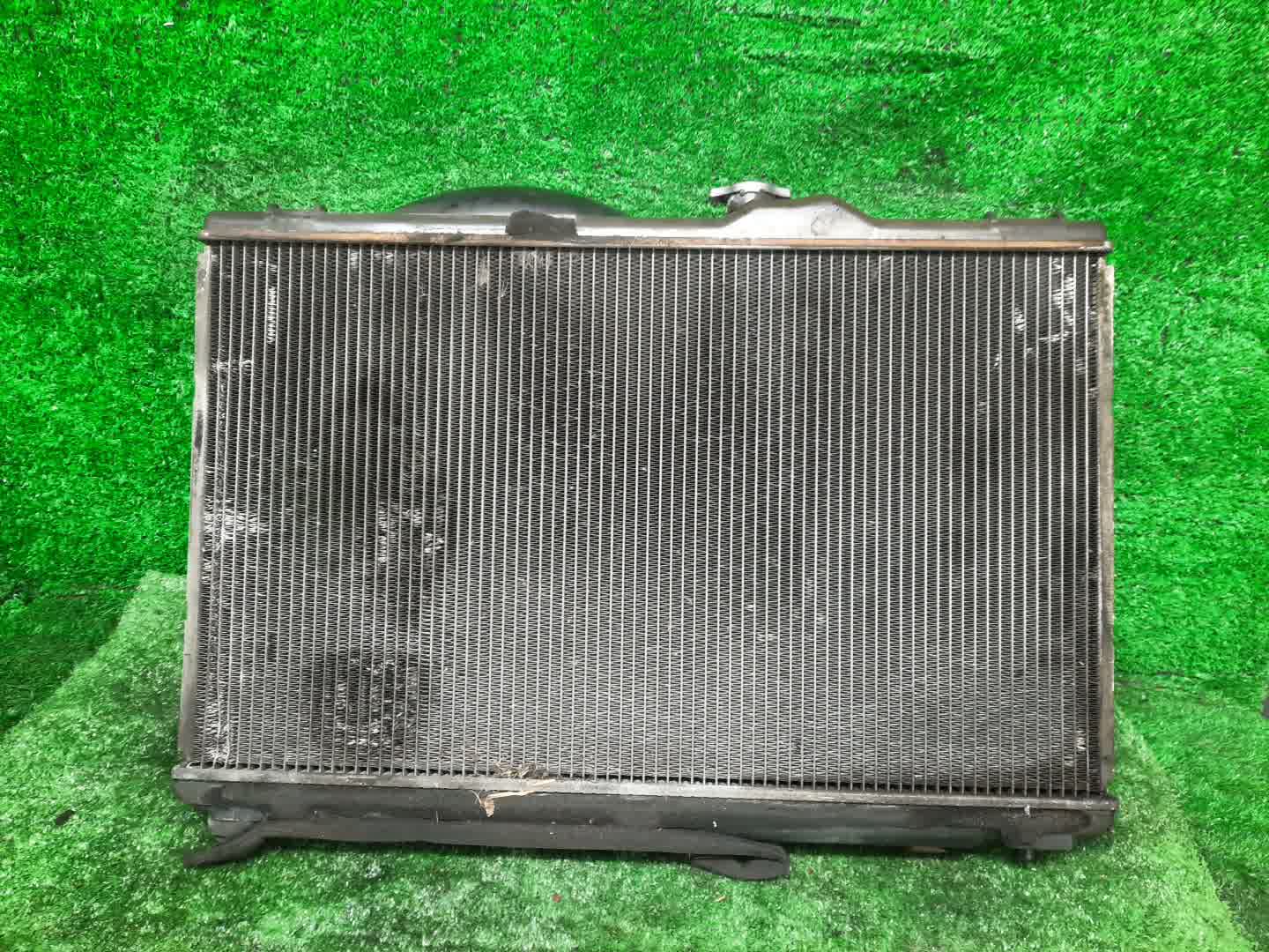 Радиатор основной TOYOTA PROGRES JCG10, JCG11, JCG15 1JZ-GE A/T 5 ракурс