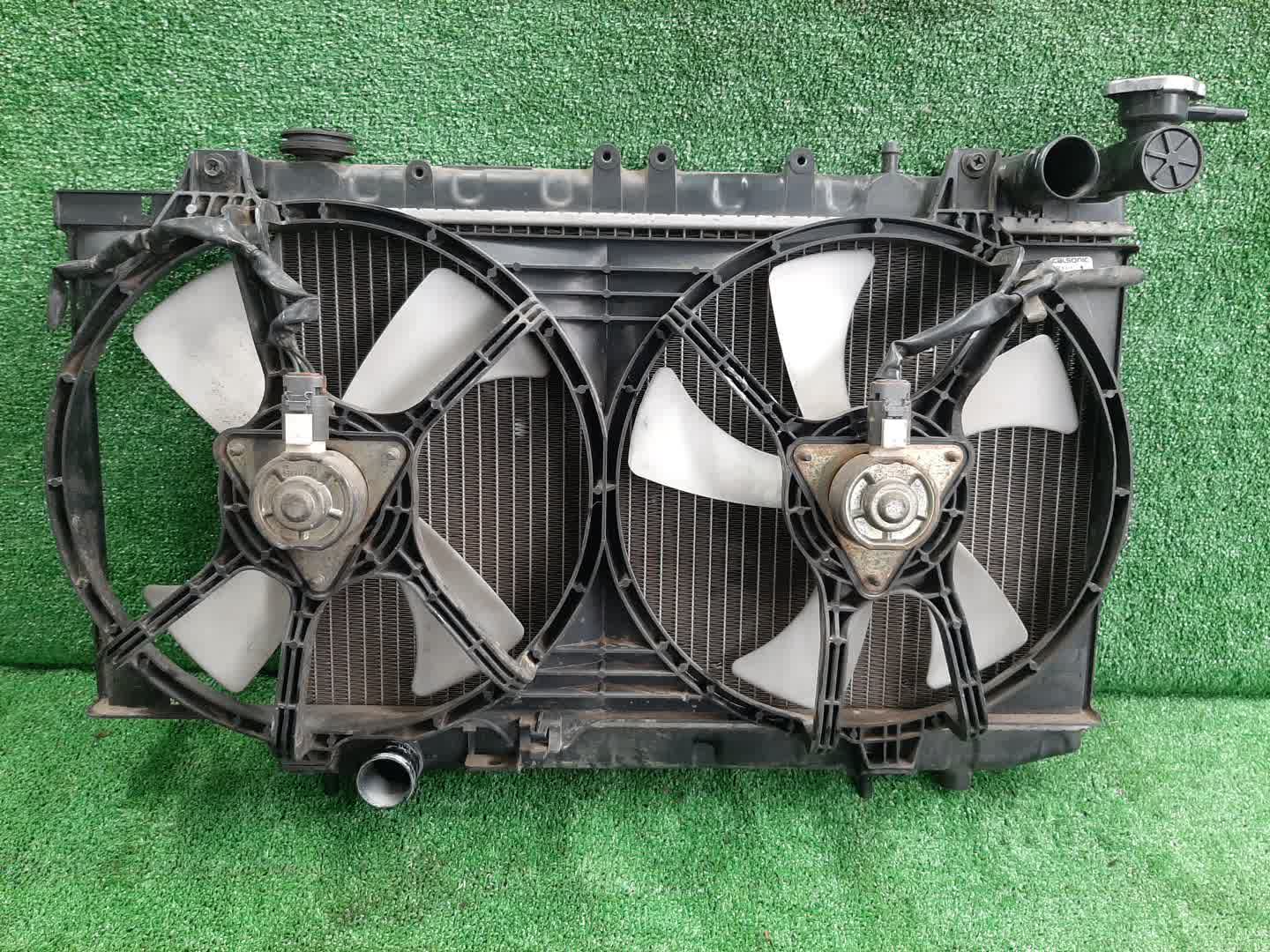 Радиатор основной NISSAN PULSAR FN15 GA15DE 3170 1 ракурс