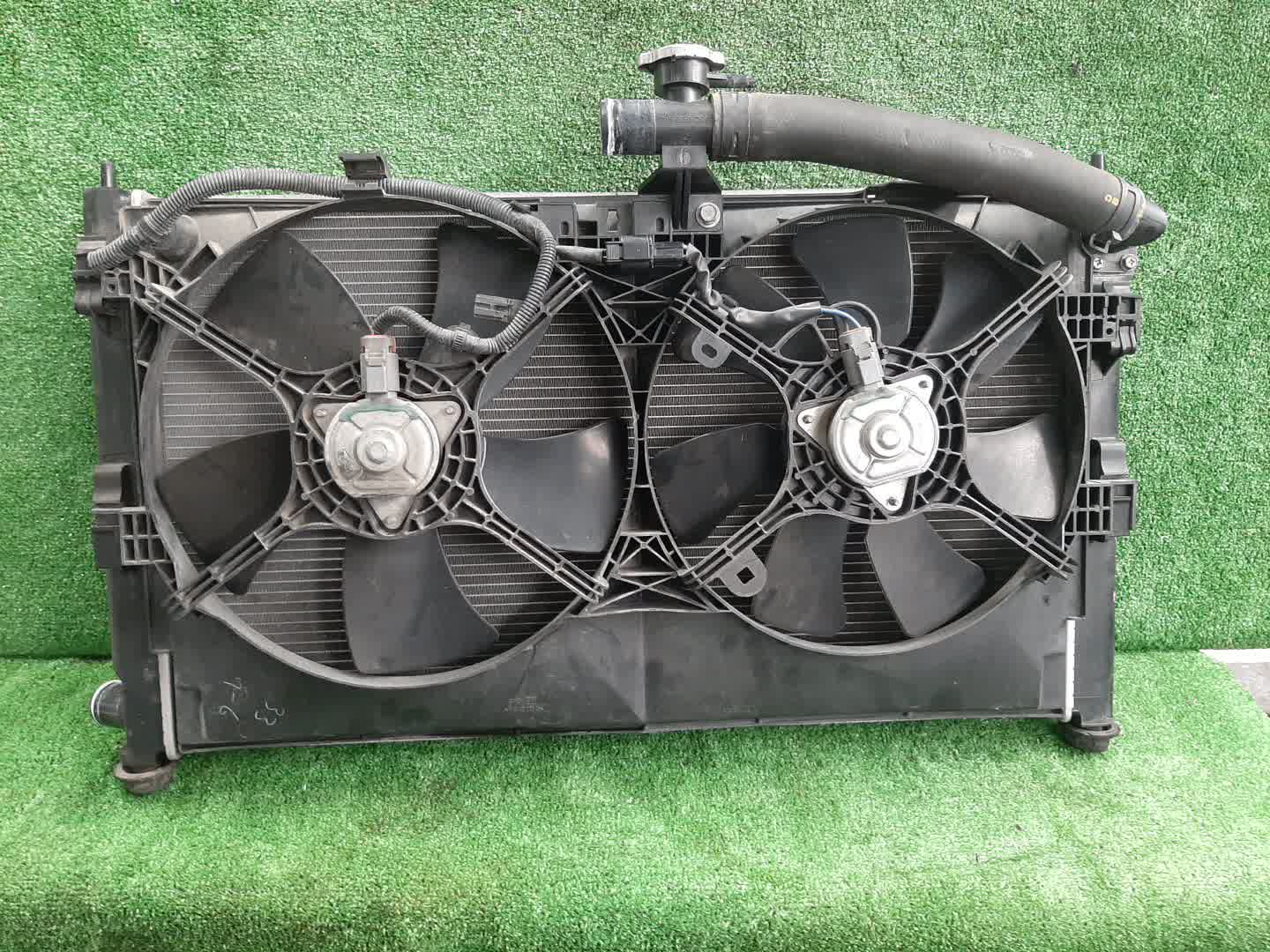 Радиатор основной MITSUBISHI LANCER, GALANT FORTIS CY4A, CY2A, CY3A, CY6A, CX6A, CX4A, CX3A 4B11 3171 3 ракурс