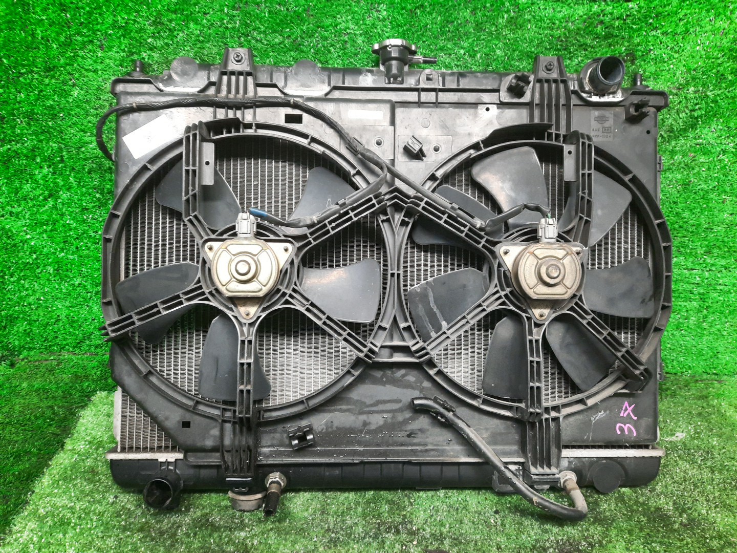 Радиатор основной  NISSAN SERENA PC24 SR20DE ,3235 1 ракурс