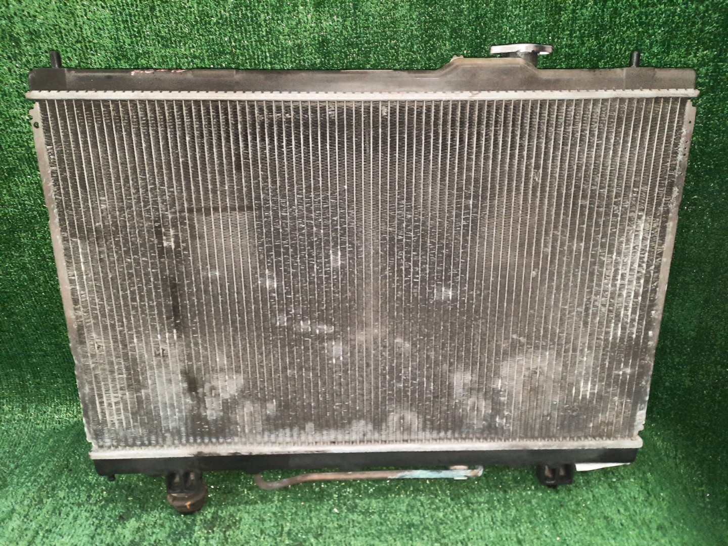 Радиатор основной TOYOTA NADIA ACN10, SXN10, SXN15 1AZ-FSE, 3S-FE 3308 2 ракурс
