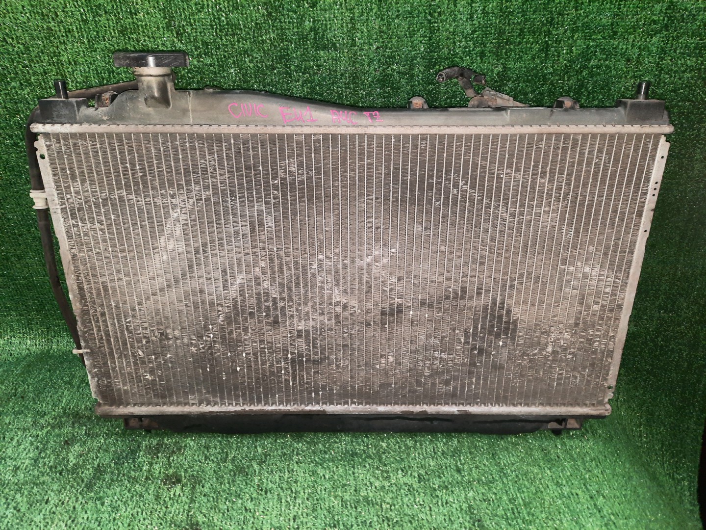 Радиатор основной HONDA CIVIC EU3, EU1, EU4, EU2 D17A, D15B 3311 2 ракурс