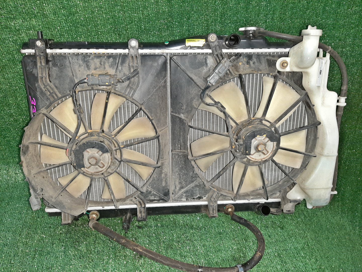 Радиатор основной HONDA STREAM RN1 D17A 3339 1 ракурс