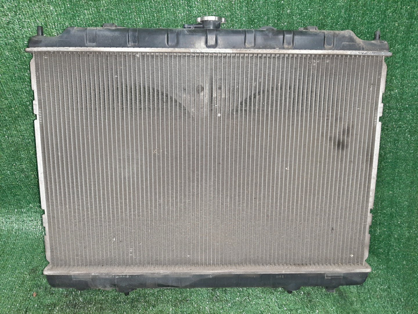 Радиатор основной NISSAN SERENA TC24 QR20DE 3371 2 ракурс