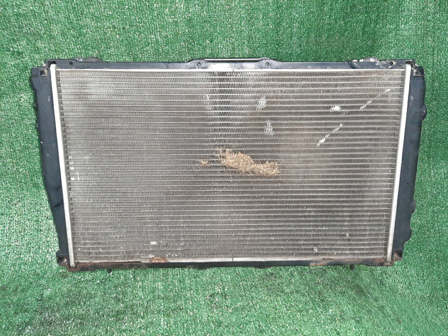 Радиатор основной SUBARU LEGACY BGB, BG5, BG9, BG3, BG4, BG7 EJ20H 3383 2 ракурс