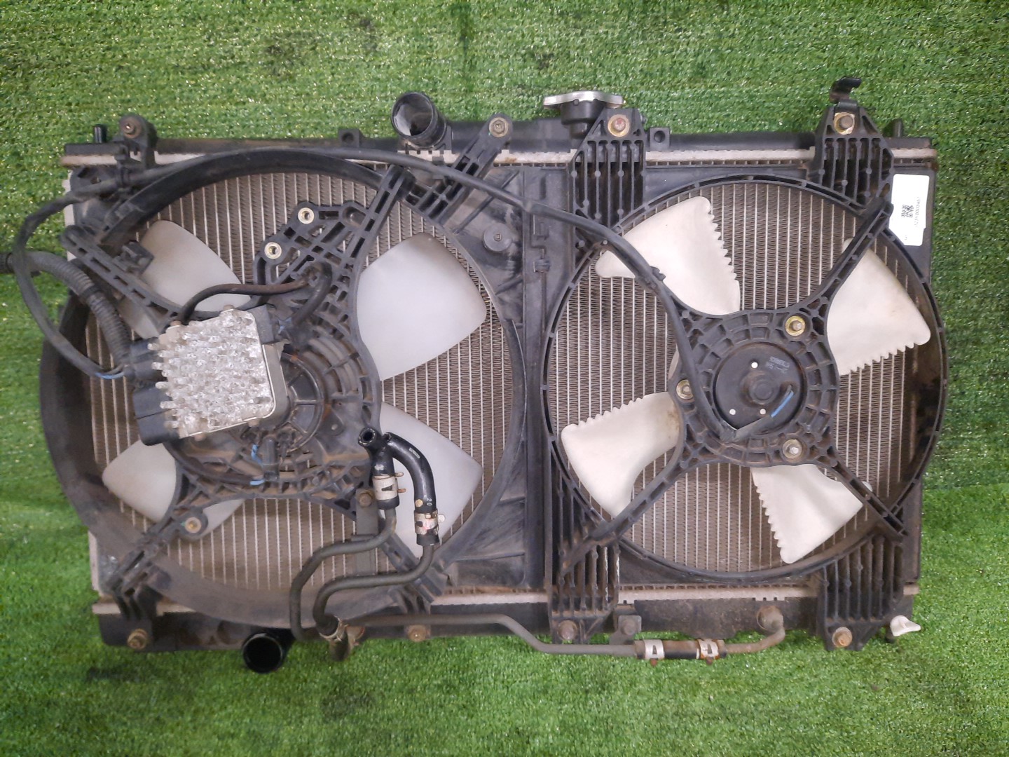 Радиатор основной MITSUBISHI LEGNUM EC1W, EC5W, EA1W, EA3W, EA4W, EC3W, EC4W, EC7W 4G64 3457 1 ракурс