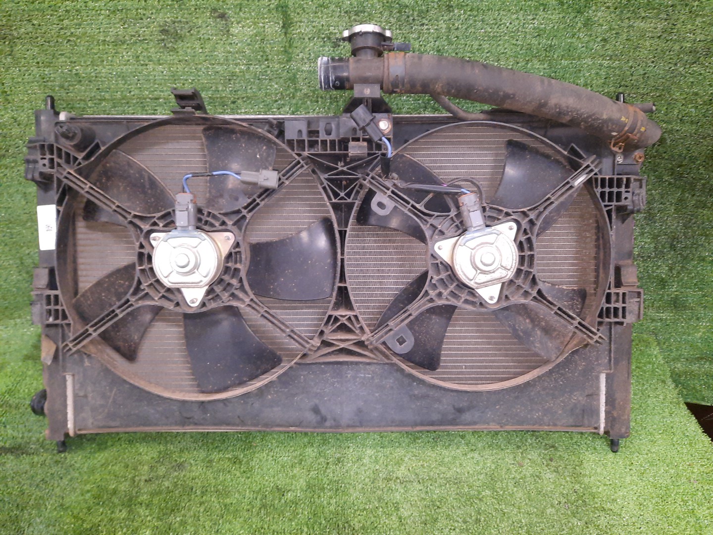 Радиатор основной MITSUBISHI OUTLANDER CW5W 4B12 3482 1 ракурс