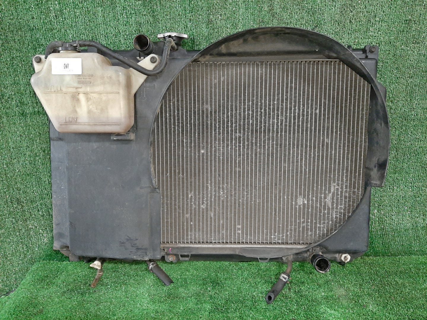 Радиатор основной TOYOTA CROWN JZS151 1JZ-GE 3584 1 ракурс
