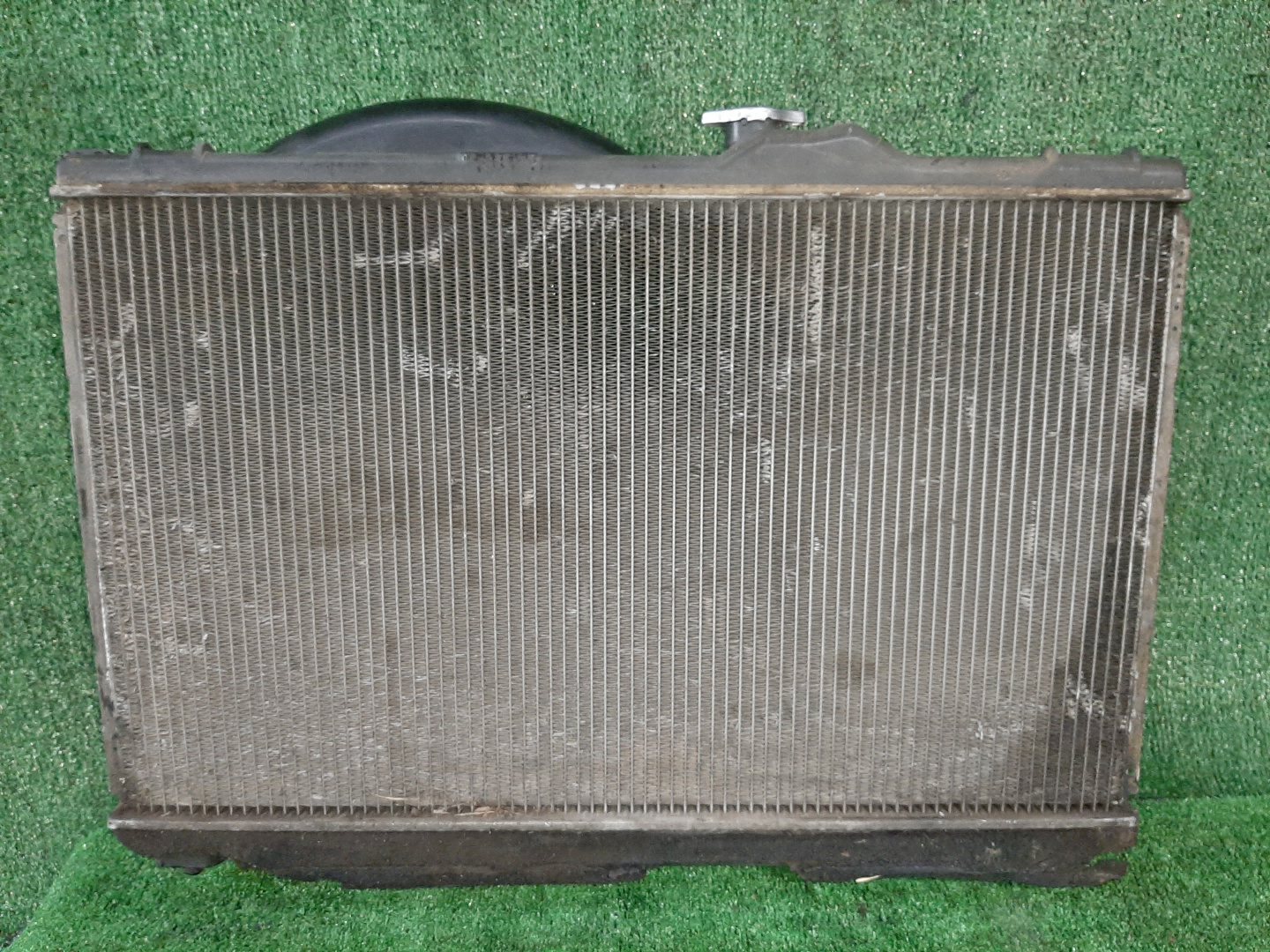 Радиатор основной TOYOTA BREVIS JCG10, JCG11, JCG15 1JZ-FSE 3596 2 ракурс