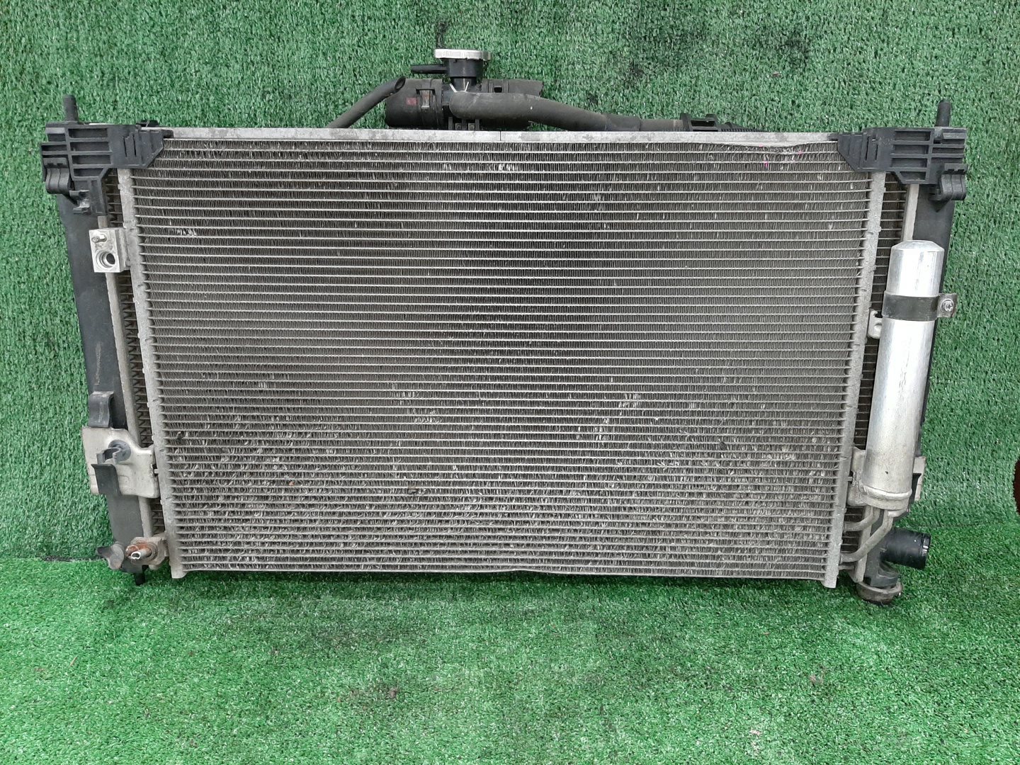 Радиатор основной MITSUBISHI OUTLANDER CW5W 4B12 3732 2 ракурс