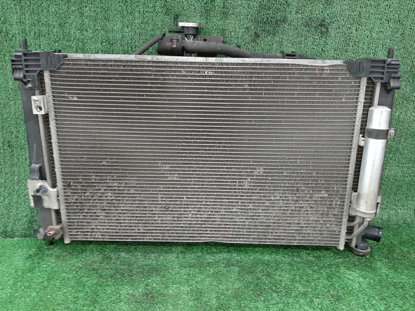 Радиатор основной MITSUBISHI OUTLANDER CW5W 4B12 3732 5 ракурс