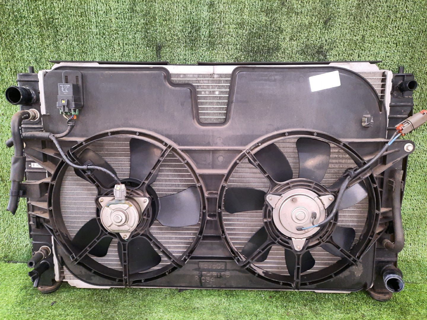 Радиатор основной FORD TRIBUTE, FORD ESCAPE, ESCAPE EP3W, EP3WF, LFAL3F L3-VE, L3-DE, L3 3758 1 ракурс
