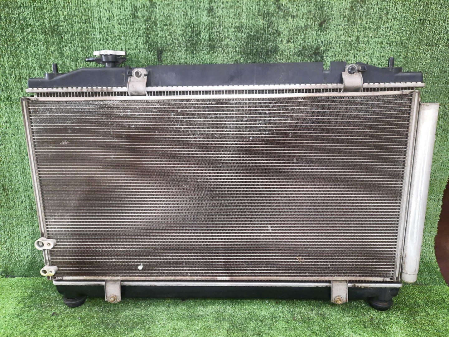 Радиатор основной TOYOTA CAMRY ACV40 2AZ-FE 3762 2 ракурс
