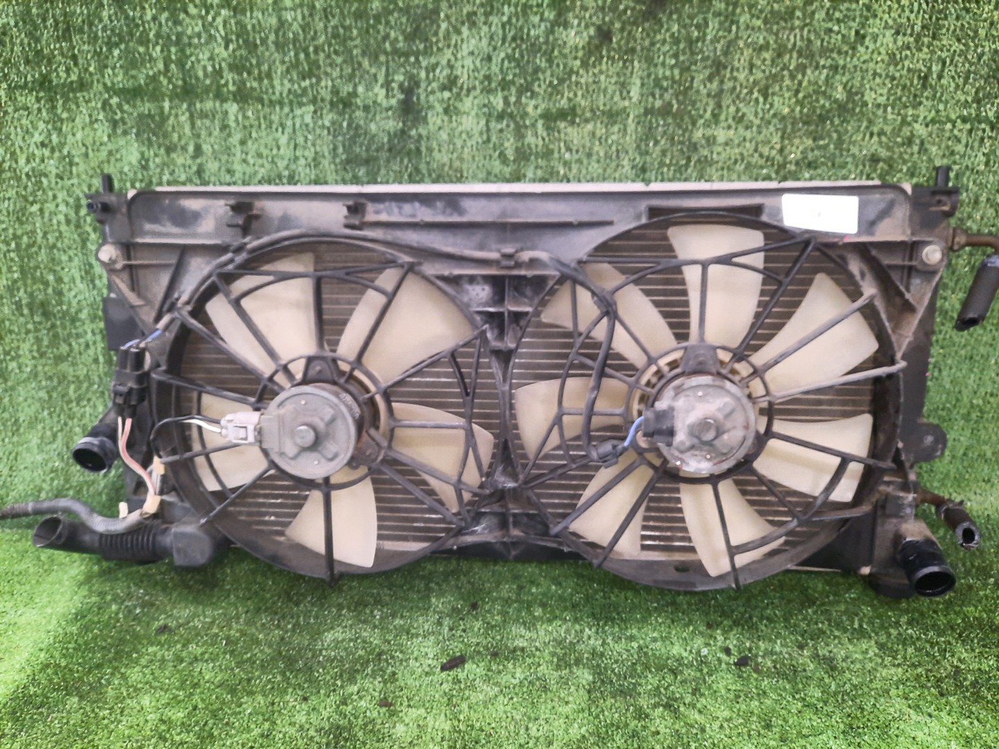 Радиатор основной TOYOTA CELICA ZZT230, ZZT231 2ZZ-GE 3771 1 ракурс