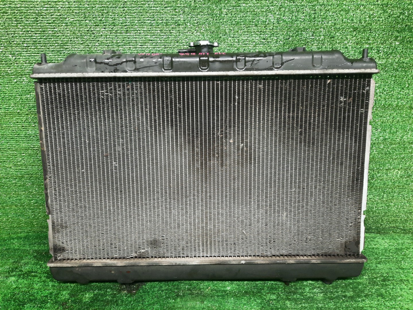 Радиатор основной NISSAN AVENIR, EXPERT, TINO W11, VW11, VNW11, V10 QG18DE 3928 2 ракурс