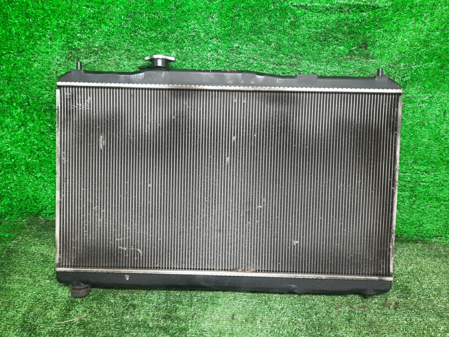 Радиатор основной HONDA JADE FR4 LEB 4035 2 ракурс