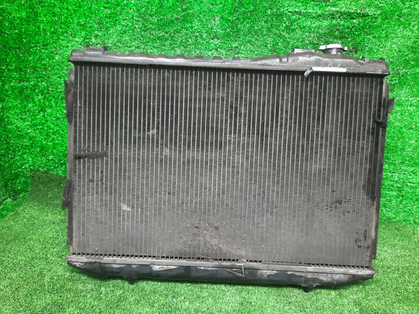 Радиатор основной TOYOTA CROWN GS131 1G-GE 4247 2 ракурс