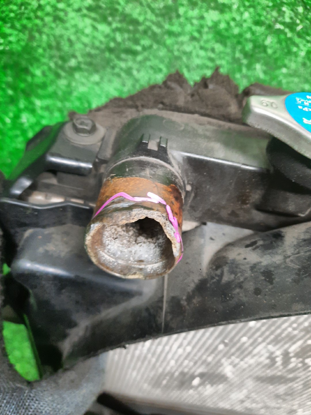 Радиатор основной MAZDA BONGO SKF2V RF 4249 4 ракурс
