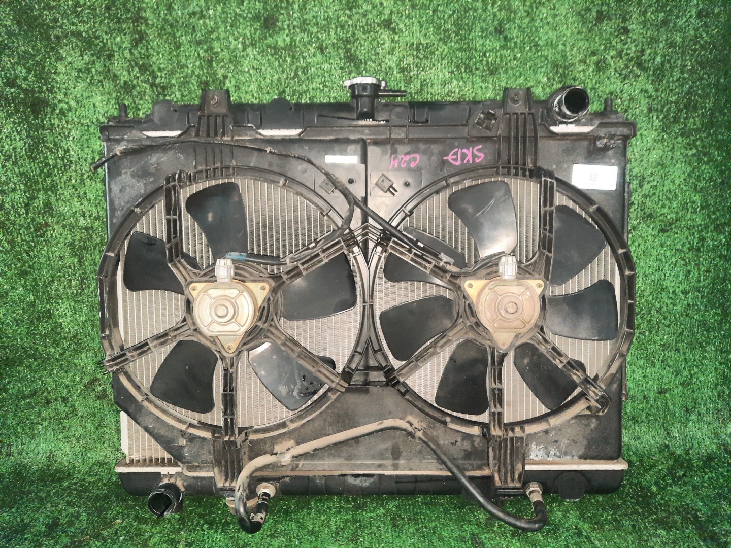 Радиатор основной  NISSAN SERENA PC24 SR20DE ,4273 1 ракурс
