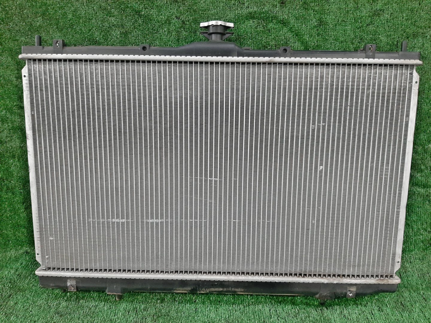 Радиатор основной MITSUBISHI GRANDIS NA4W 4G69 4435 1 ракурс