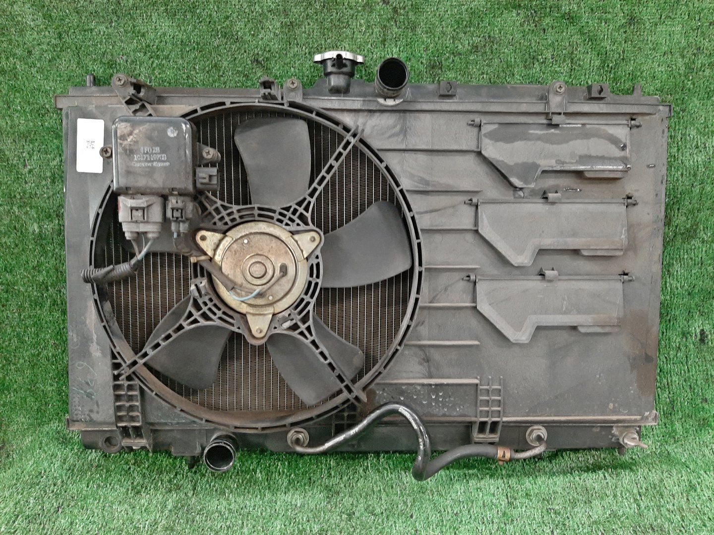 Радиатор основной MITSUBISHI LANCER CEDIA, LANCER CS3W, CS9W, CS9A, CS1A, CS2A, CS2W, CS5W, CS5A, CS3A, CS6A, CS2V 4G93, 4G15 4453 1 ракурс