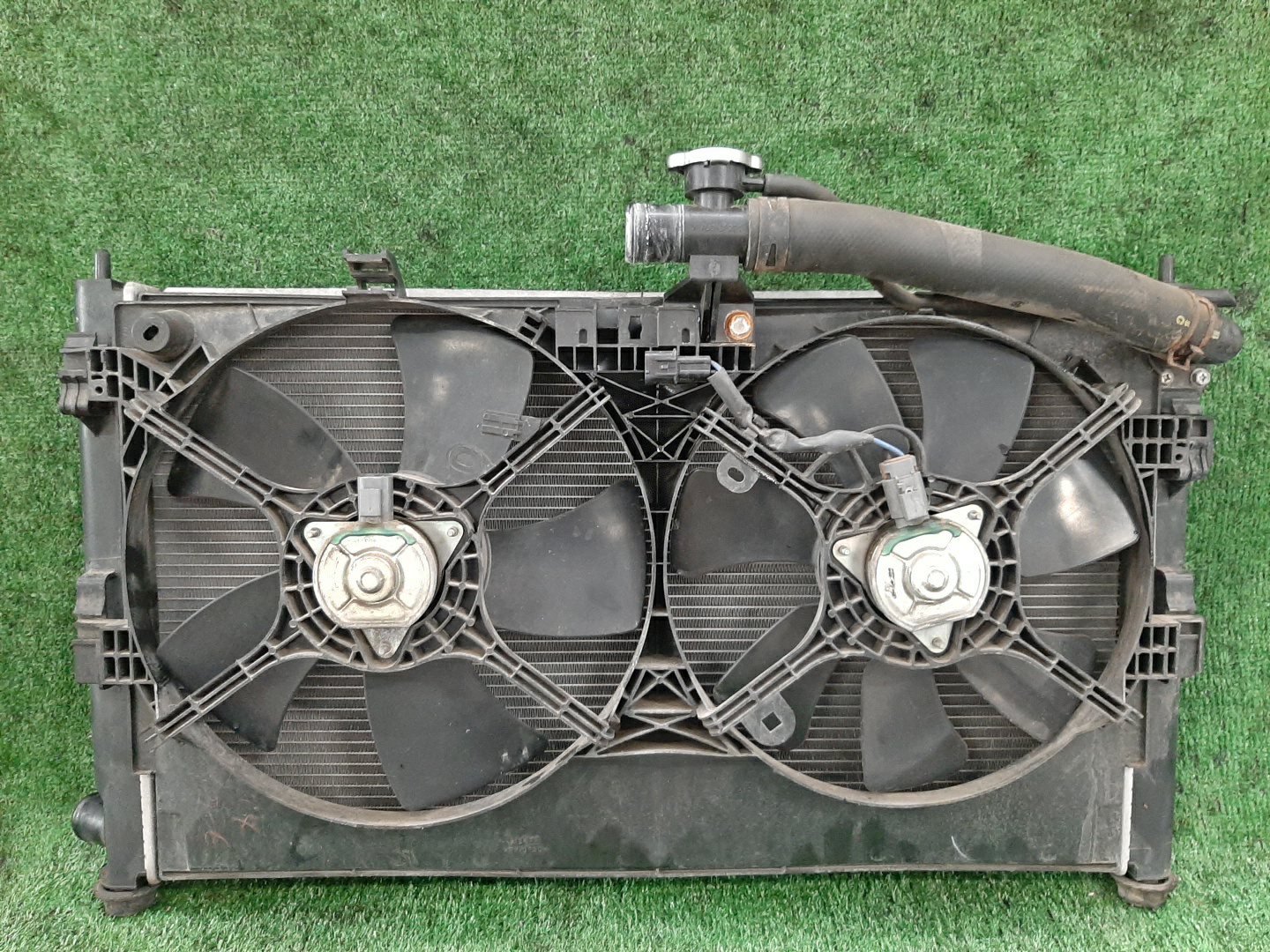 Радиатор основной MITSUBISHI LANCER, GALANT FORTIS CY4A, CY2A, CY3A, CY6A, CX6A, CX4A, CX3A 4B11 4477 1 ракурс