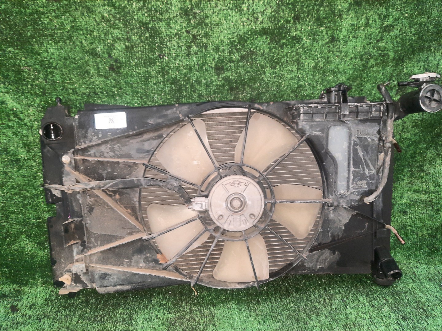 Радиатор основной TOYOTA COROLLA, COROLLA SPACIO, COROLLA FIELDER, ALLEX, COROLLA RUNX, WILL VS NZE121, NZE124, NZE121N, NZE121G, NZE124G, ZZE124, ZZE127, ZZE129, ZZE128 1NZ-FE, 1ZZ-FE, 2ZZ-GE 4534 1 ракурс