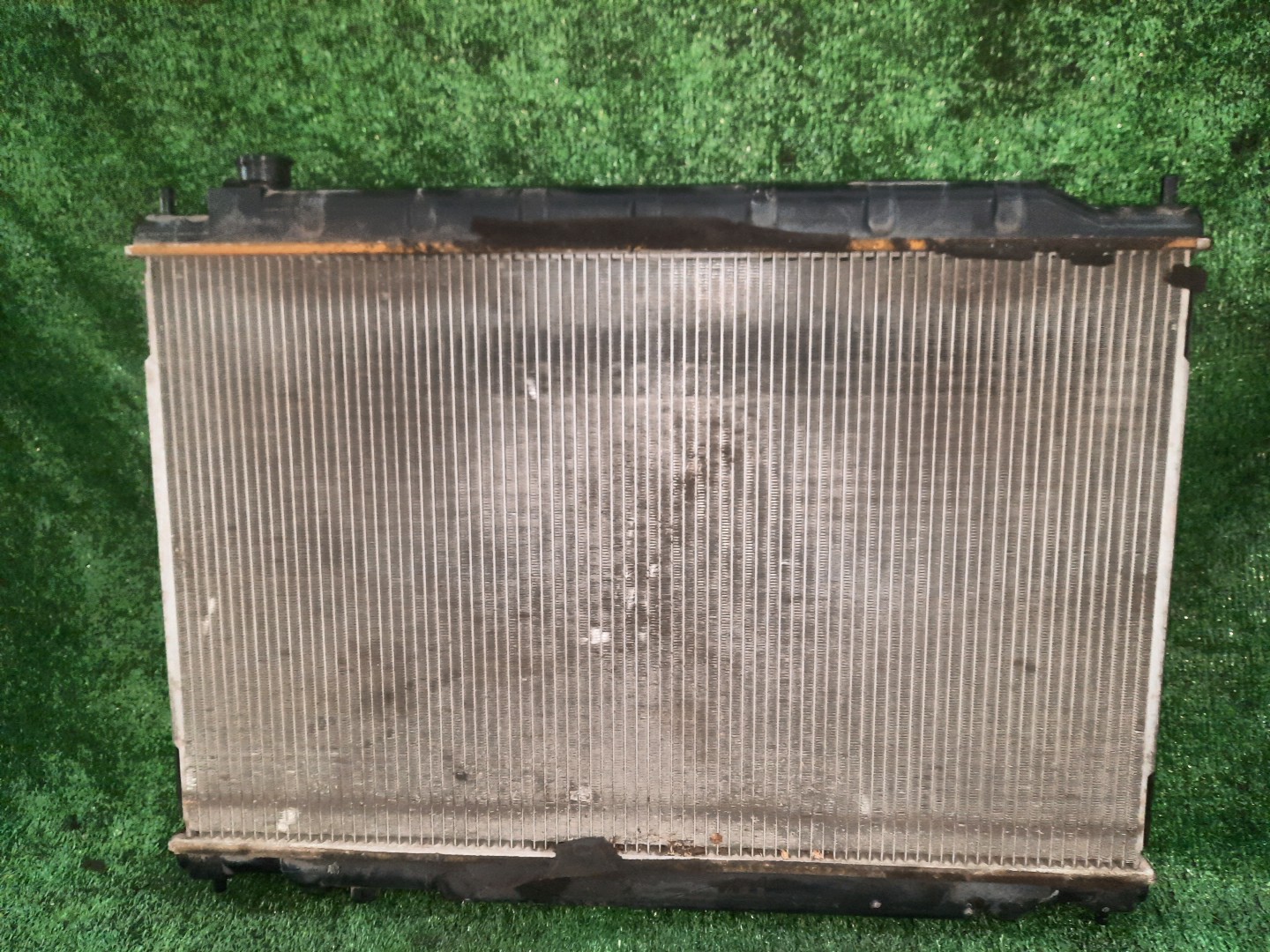 Радиатор основной NISSAN PRESAGE PU31, PNU31 VQ35DE 4547 2 ракурс