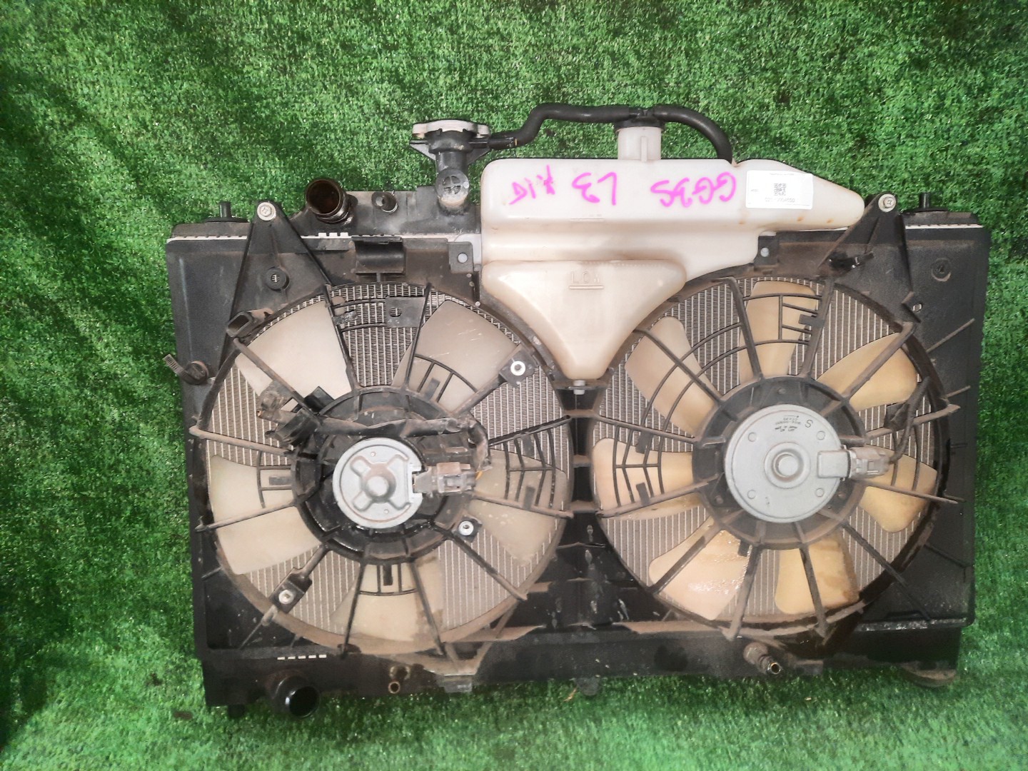 Радиатор основной MAZDA ATENZA, MAZDA 6 GG3S, GY3W, GG3P, GY, GG L3-VE 4550 1 ракурс Радиатор основной MAZDA ATENZA, MAZDA 6 GG3S, GY3W, GG3P, GY, GG L3-VE 4550 1 ракурс