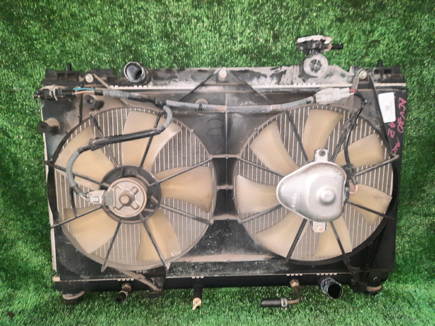 Радиатор основной TOYOTA CAMRY, ALTIS ACV30, ACV35, ACV30N, ACV35N 2AZ-FE 4565 1 ракурс Радиатор основной TOYOTA CAMRY, ALTIS ACV30, ACV35, ACV30N, ACV35N 2AZ-FE 4565 1 ракурс