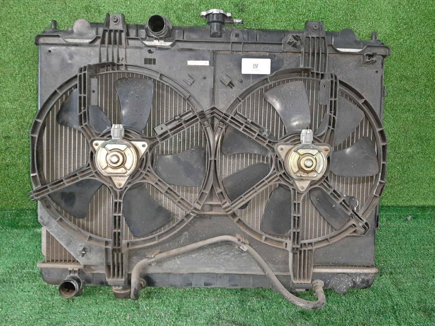 Радиатор основной NISSAN SERENA TC24 QR20DE 4662 1 ракурс