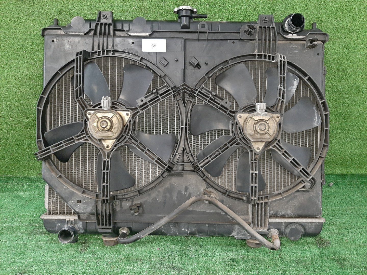 Радиатор основной  NISSAN SERENA PC24 SR20DE ,4676 1 ракурс