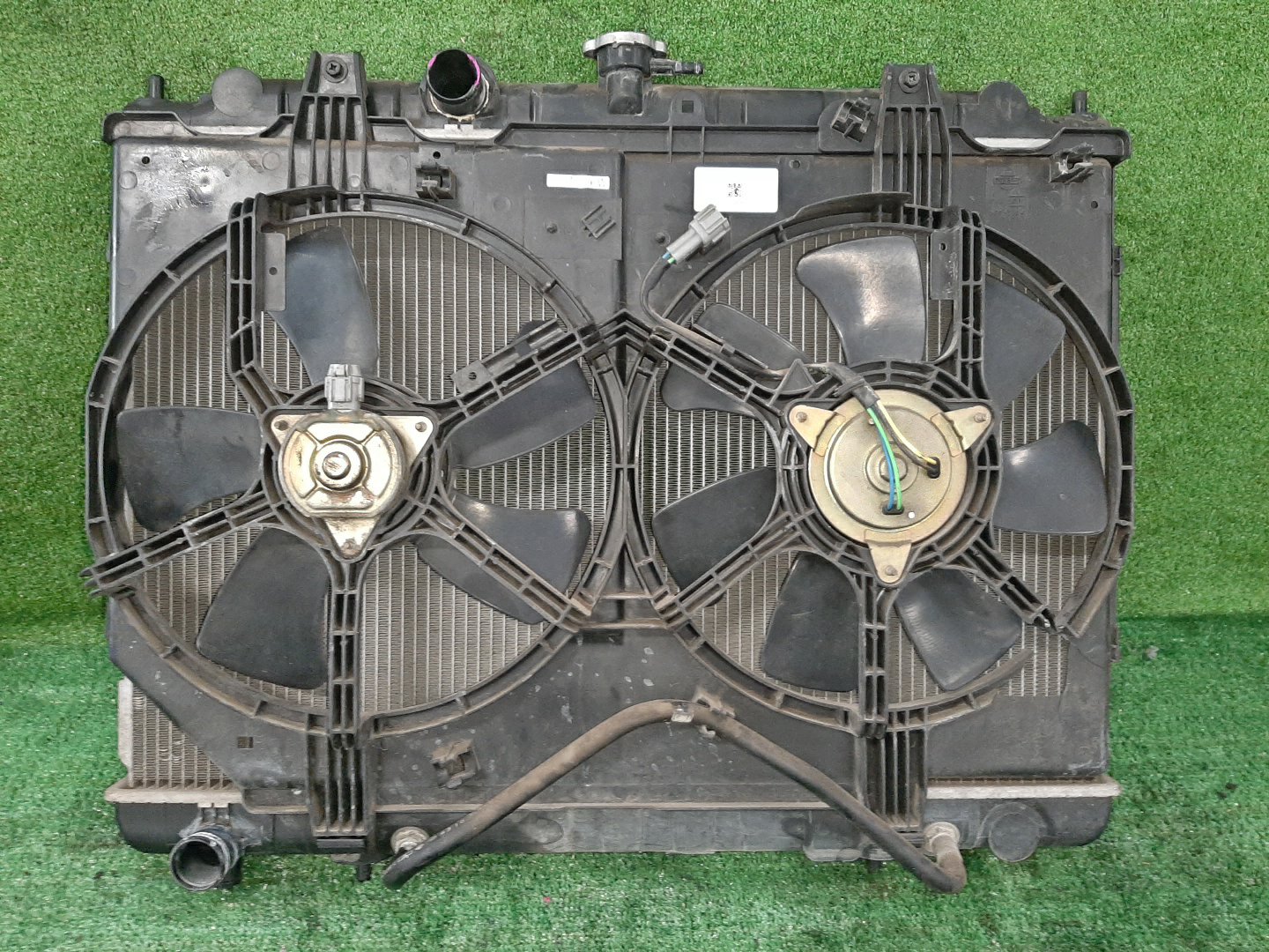 Радиатор основной NISSAN LIBERTY RM12, RNM12 QR20DE 4707 1 ракурс