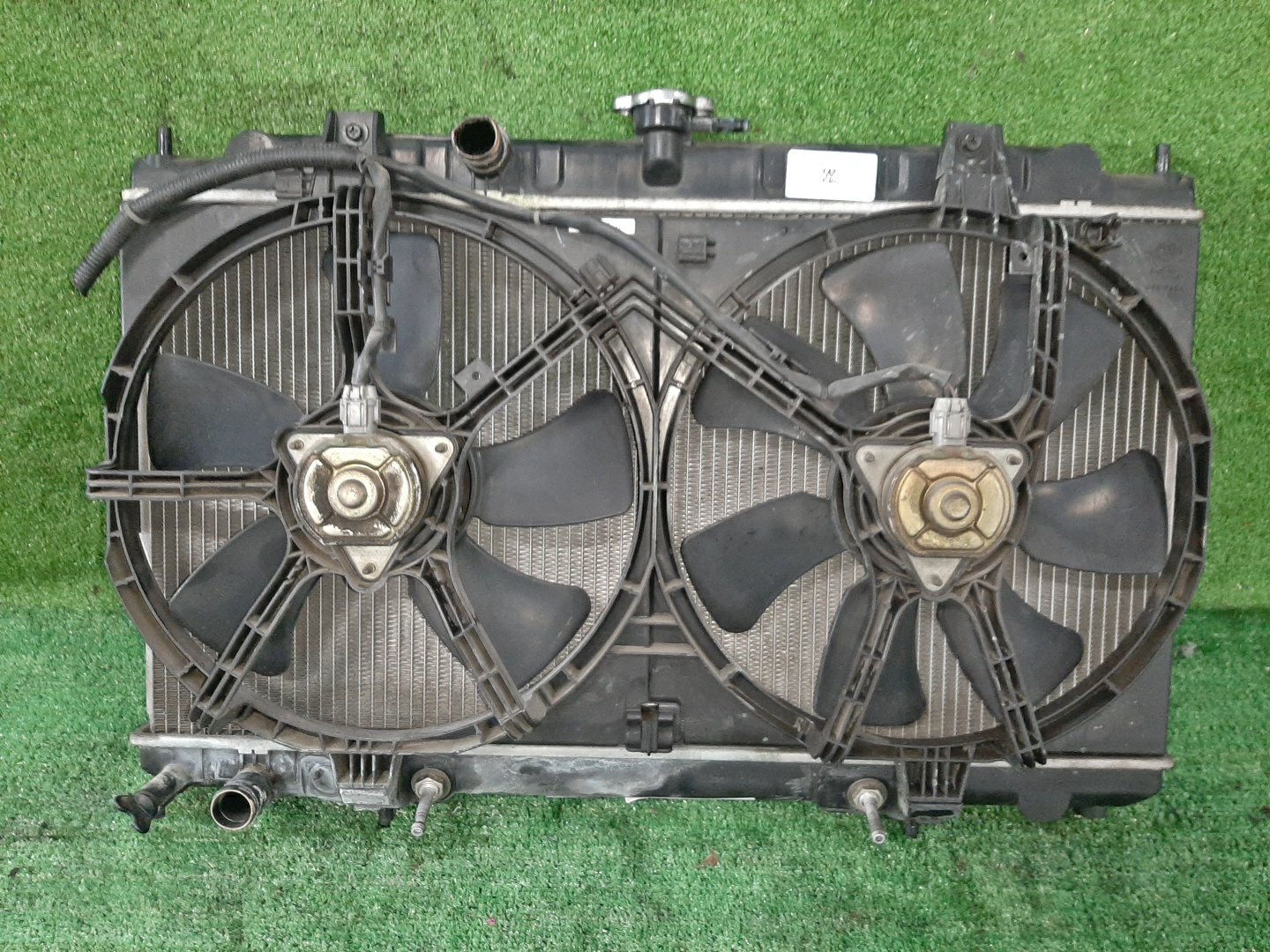 Радиатор основной NISSAN PRIMERA QP12 QG18DE 4713 1 ракурс