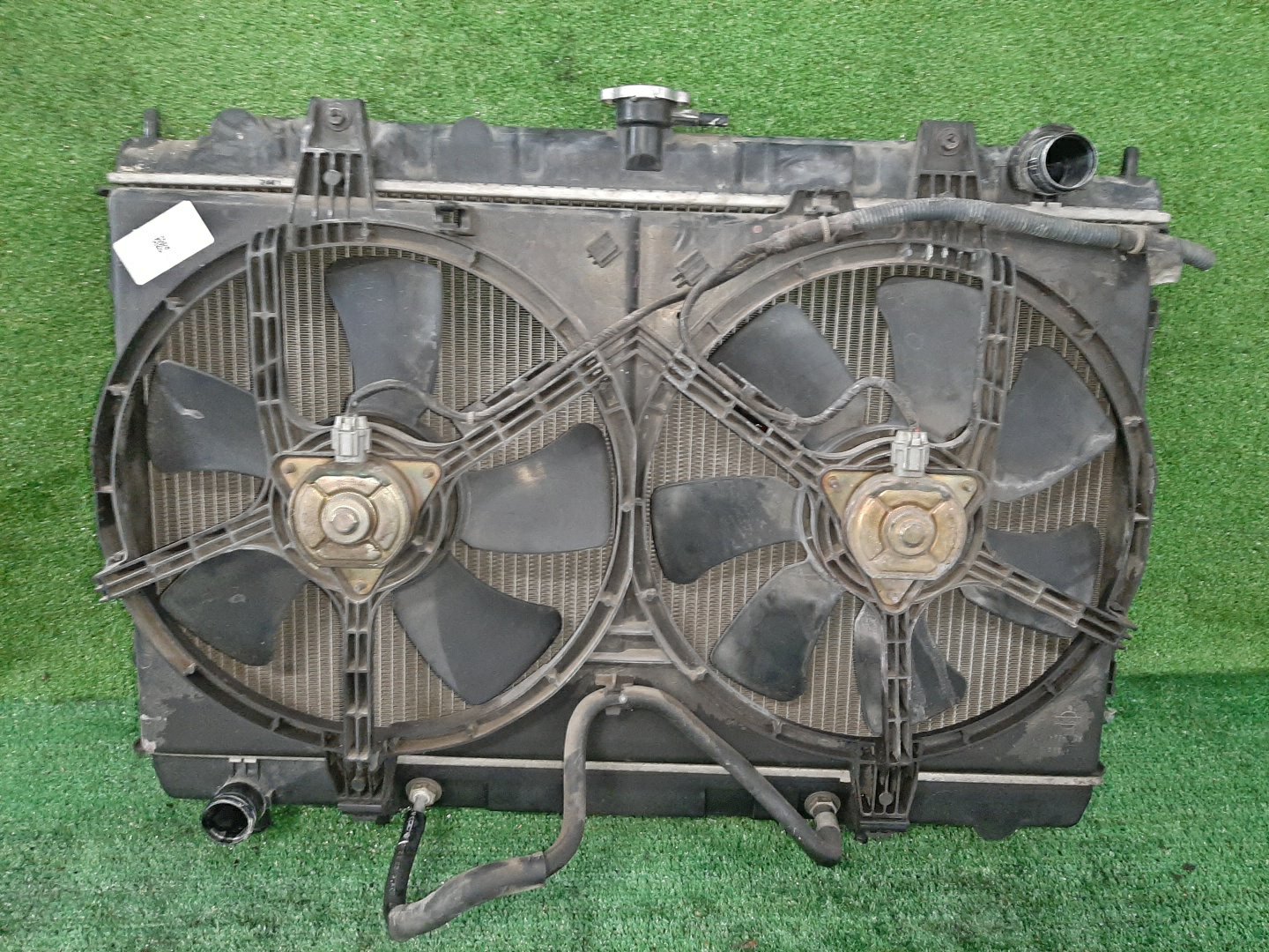 Радиатор основной NISSAN AVENIR, EXPERT, TINO W11, VW11, VNW11, V10 QG18DE 4721 1 ракурс Радиатор основной NISSAN AVENIR, EXPERT, TINO W11, VW11, VNW11, V10 QG18DE 4721 1 ракурс